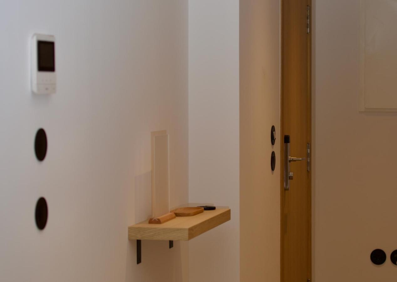 Suite 202 - 1 Bedroom Suite In Amando Perez Suites Ribadeo Esterno foto
