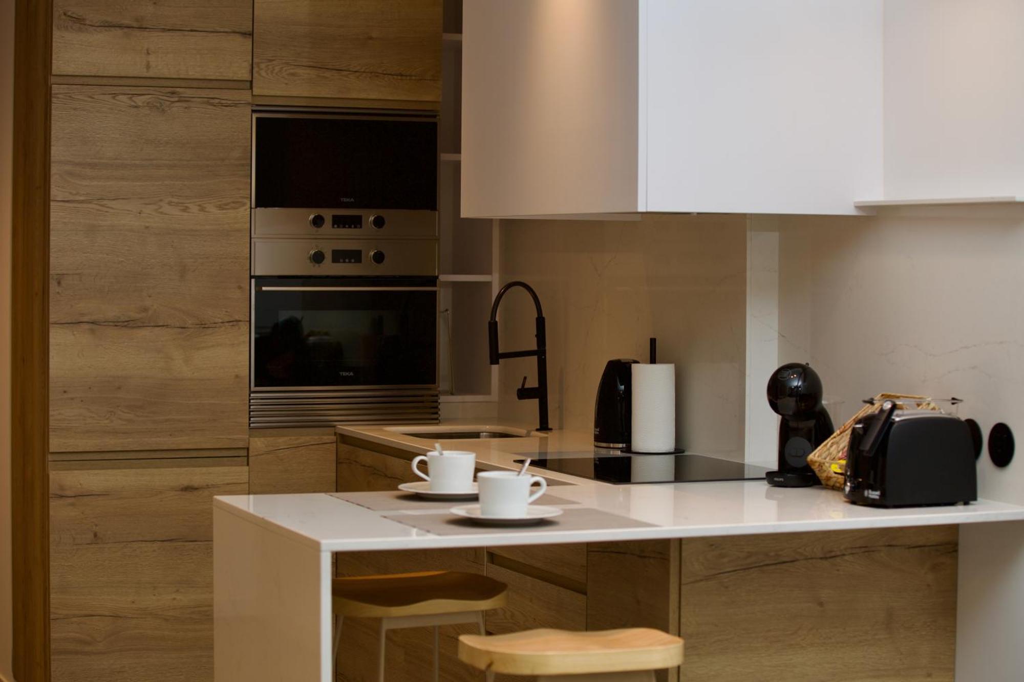 Suite 202 - 1 Bedroom Suite In Amando Perez Suites Ribadeo Esterno foto