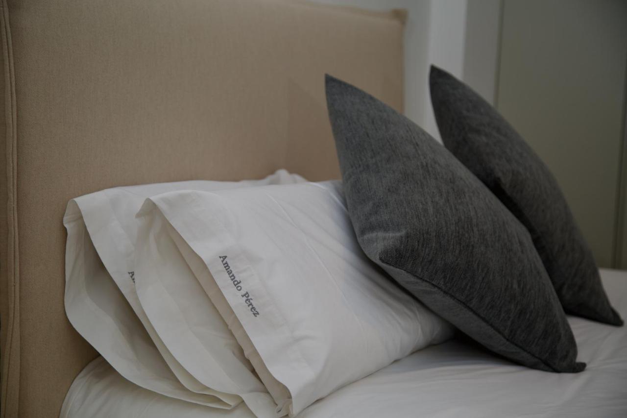 Suite 202 - 1 Bedroom Suite In Amando Perez Suites Ribadeo Esterno foto