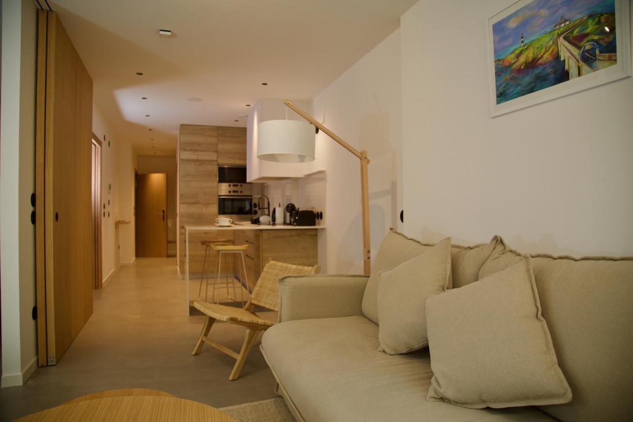 Suite 202 - 1 Bedroom Suite In Amando Perez Suites Ribadeo Esterno foto